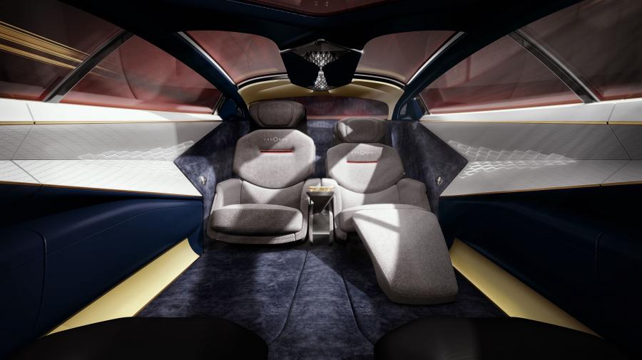 Интерьер Aston Martin Lagonda Vision Concept 2018 года  (фото 18 из 28)